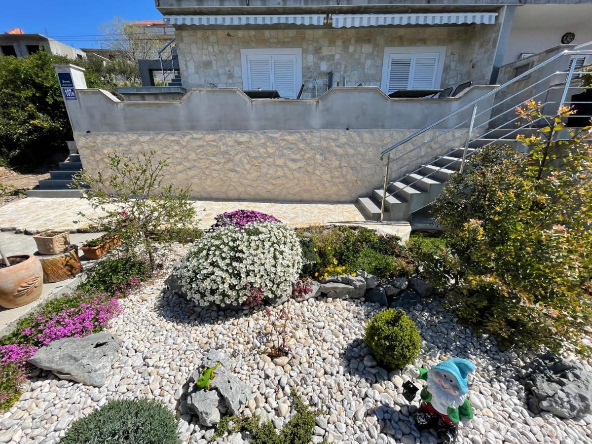 שיבניק Apartments Galic מראה חיצוני תמונה