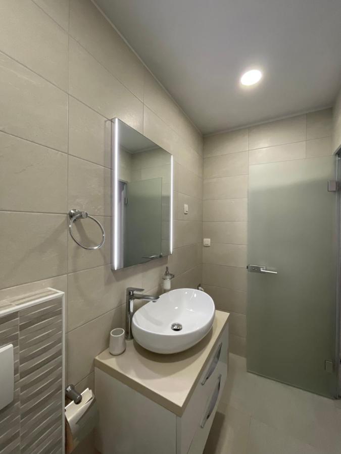 שיבניק Apartments Galic מראה חיצוני תמונה