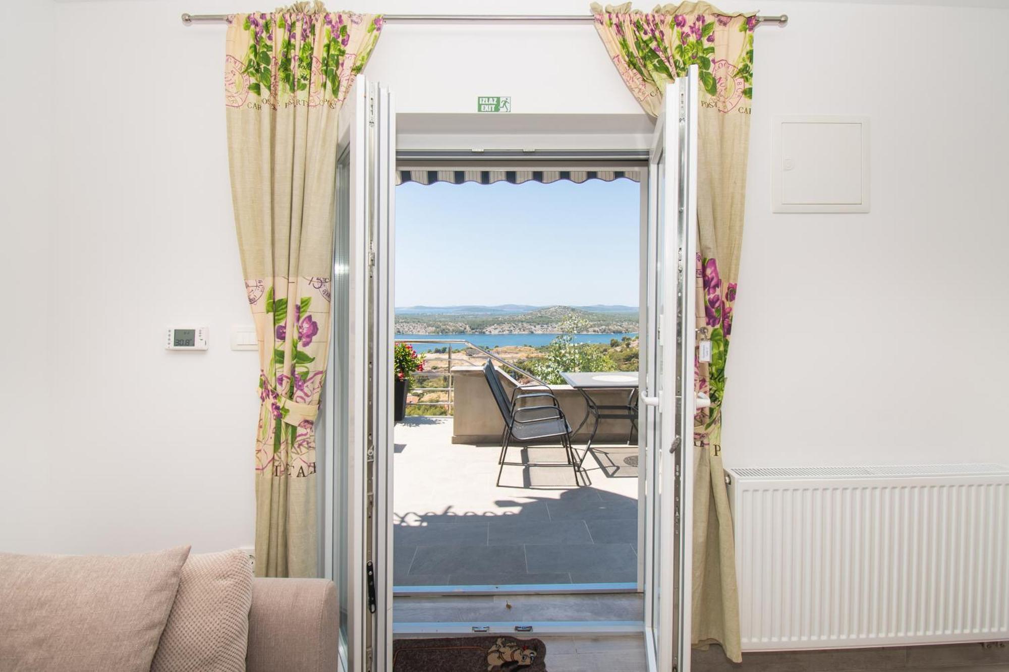 שיבניק Apartments Galic מראה חיצוני תמונה