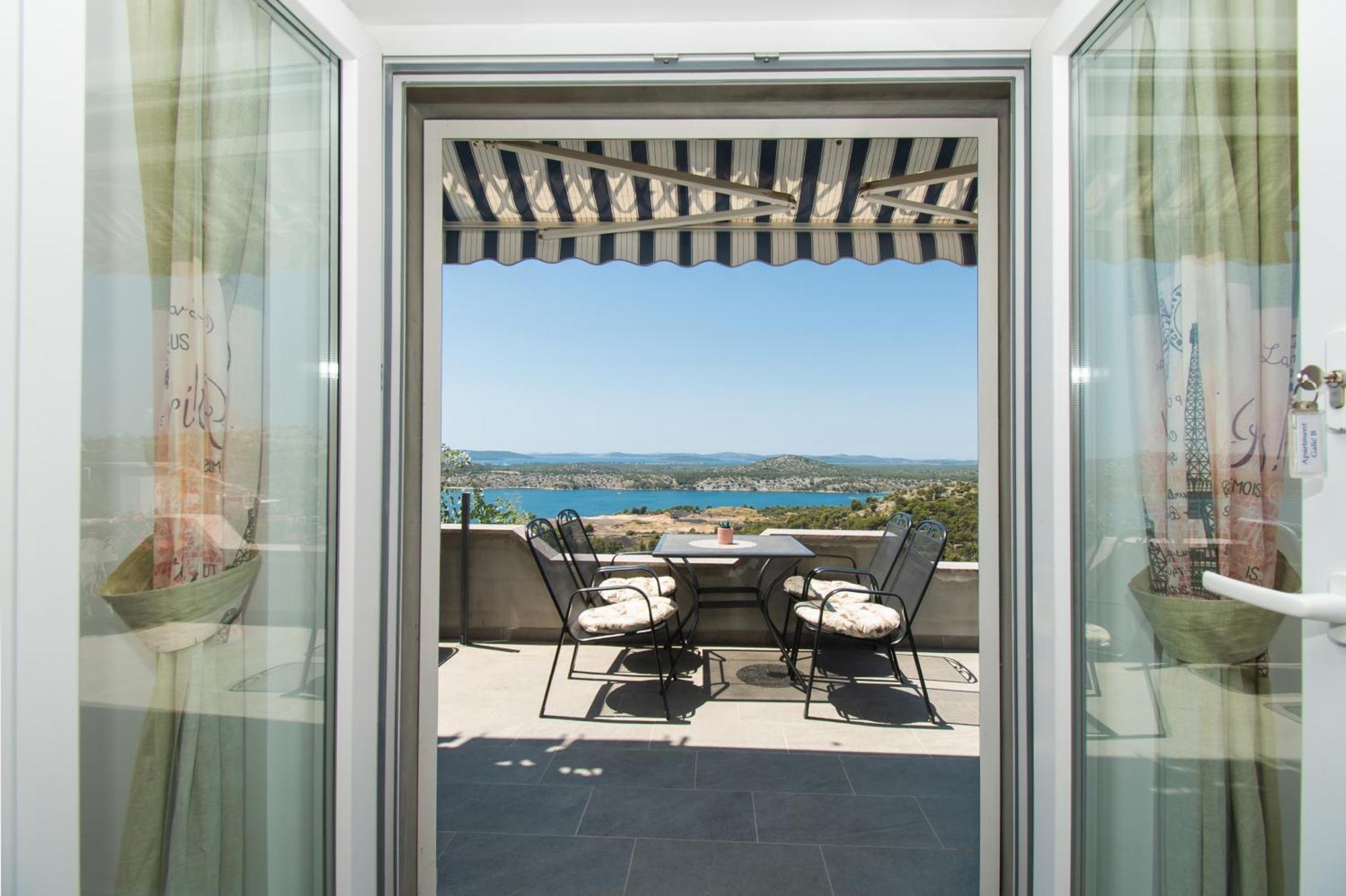 שיבניק Apartments Galic מראה חיצוני תמונה