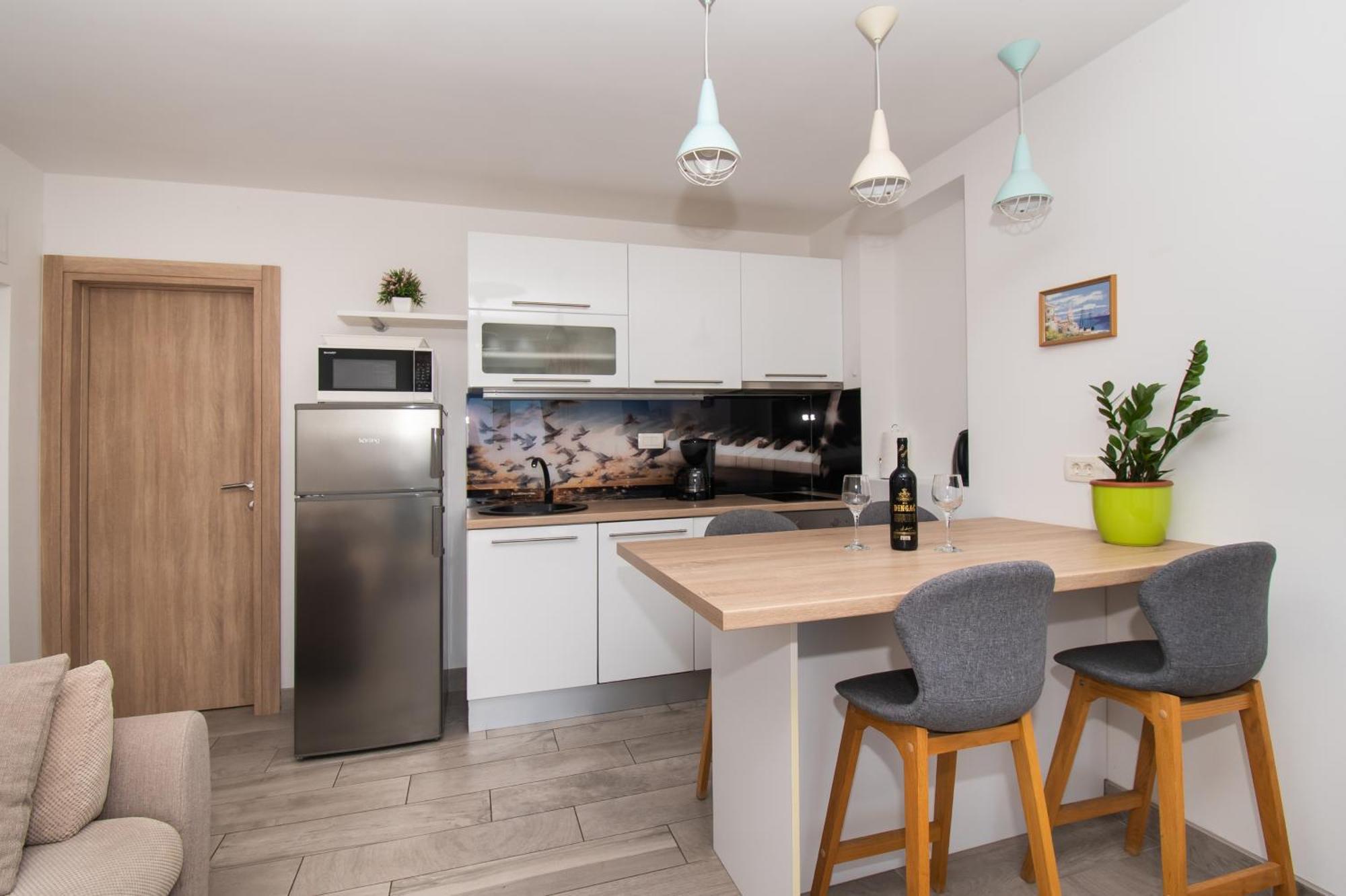 שיבניק Apartments Galic מראה חיצוני תמונה