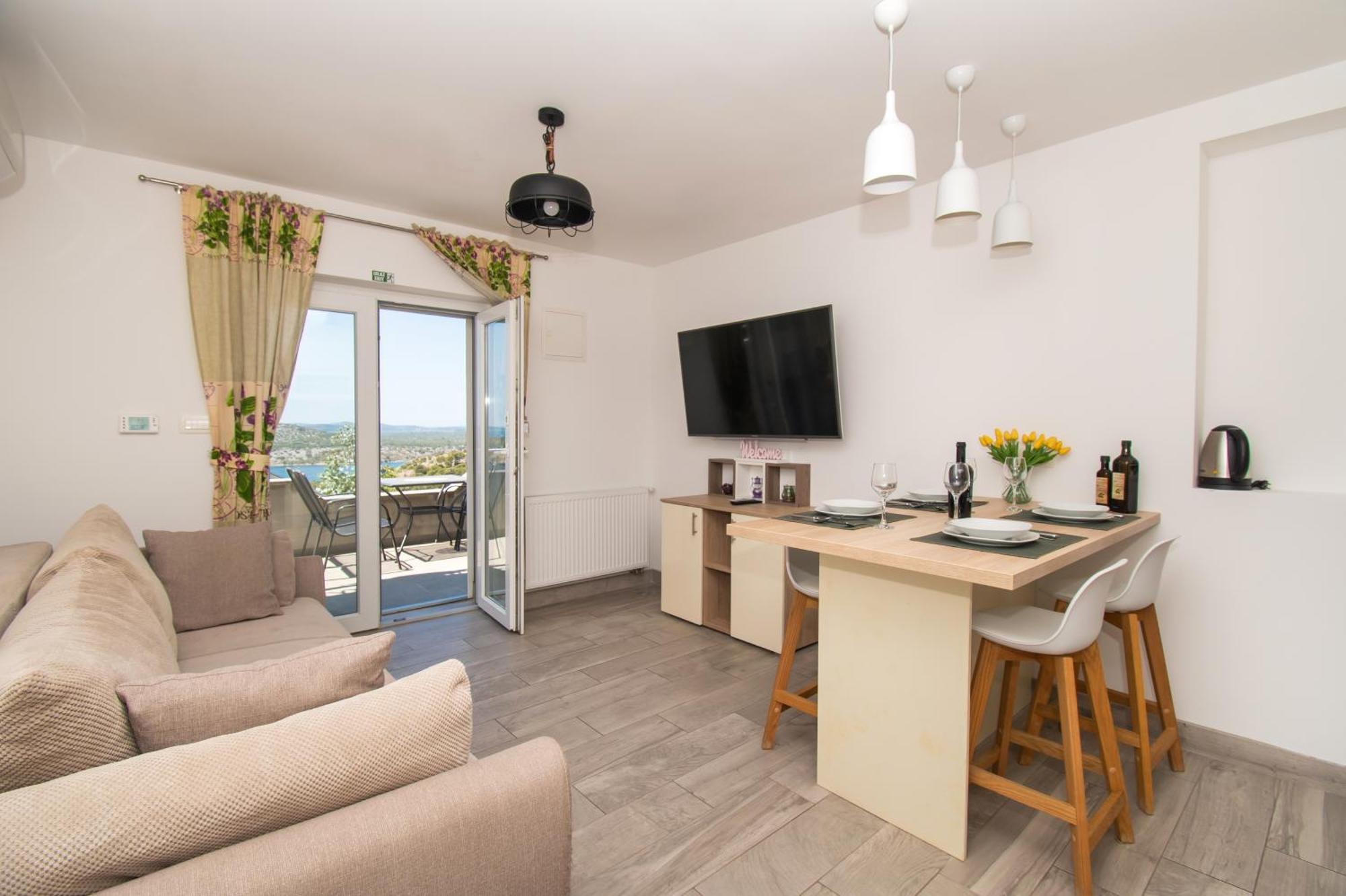 שיבניק Apartments Galic מראה חיצוני תמונה