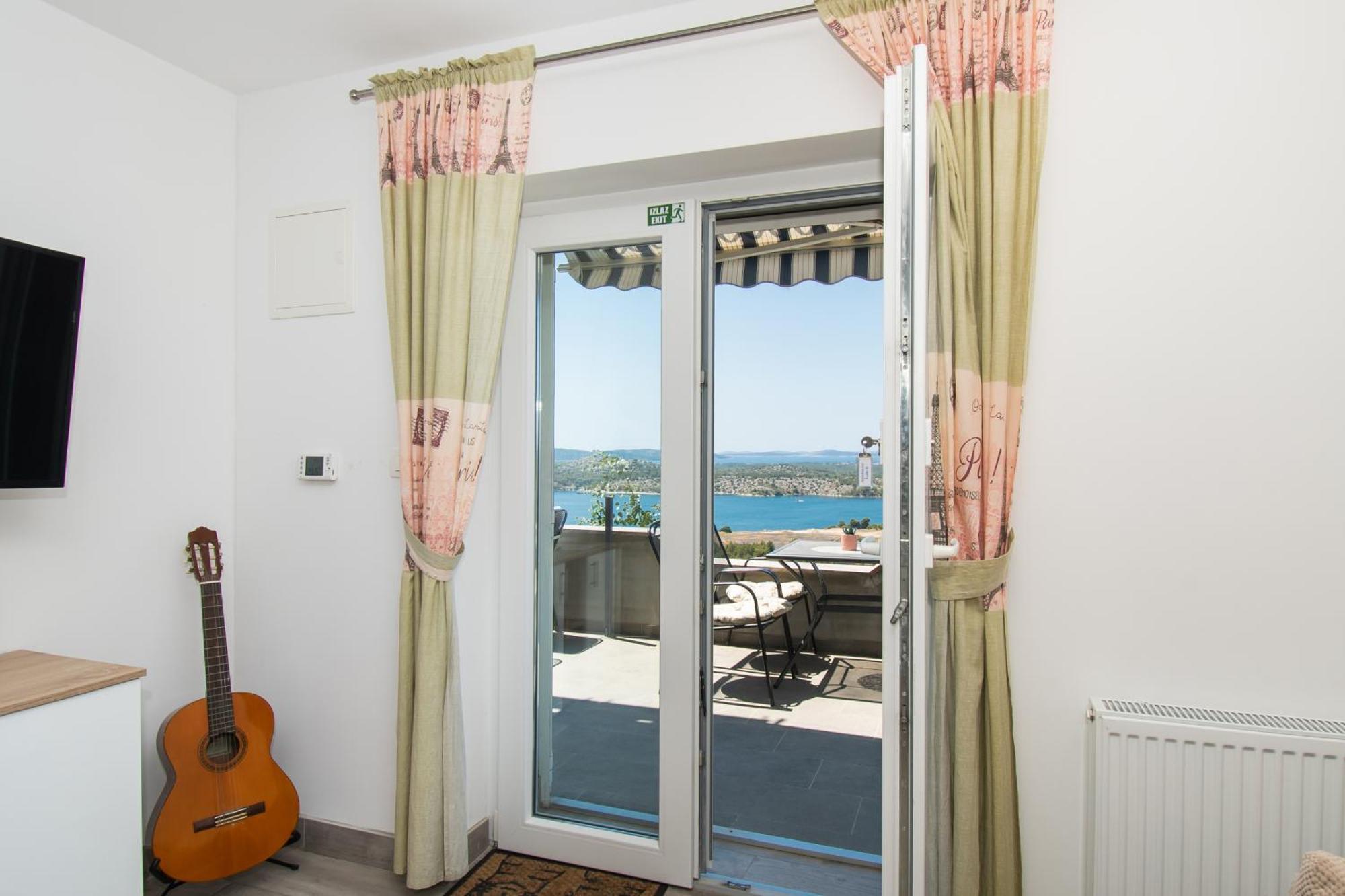 שיבניק Apartments Galic מראה חיצוני תמונה