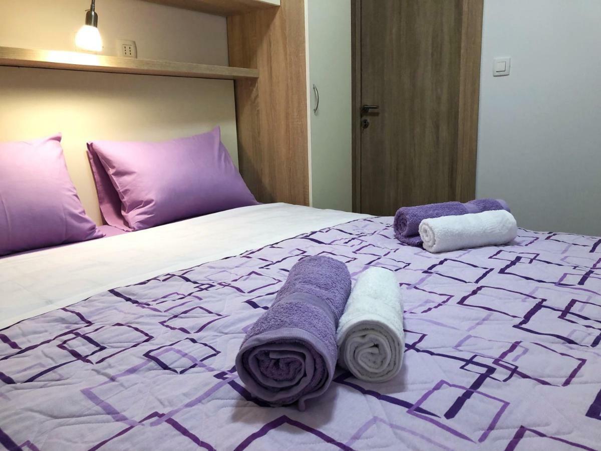 שיבניק Apartments Galic מראה חיצוני תמונה