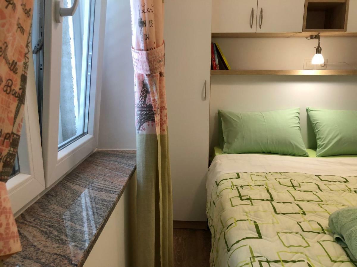 שיבניק Apartments Galic מראה חיצוני תמונה