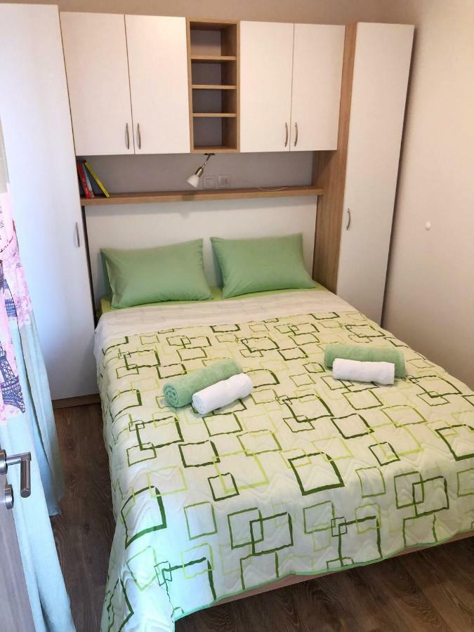 שיבניק Apartments Galic מראה חיצוני תמונה