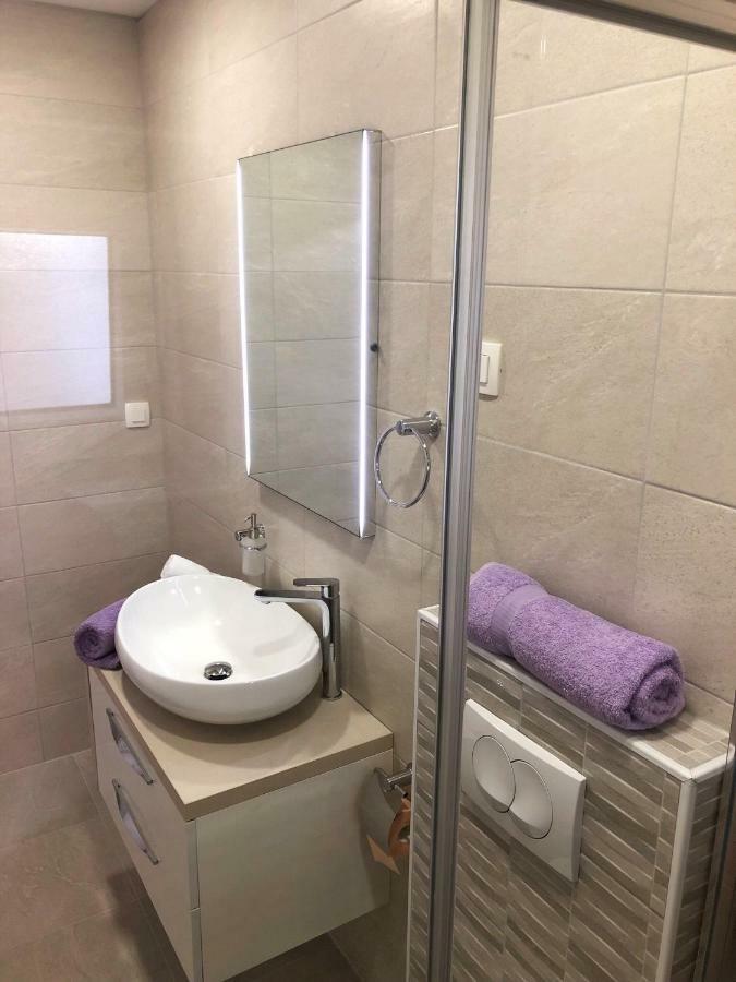 שיבניק Apartments Galic מראה חיצוני תמונה